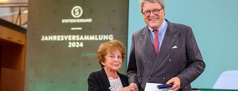 Prof. Dr. Christa Rohde-Dachser vom Stifterverband ausgezeichnet
